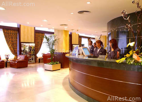 Tryp Apolo 4